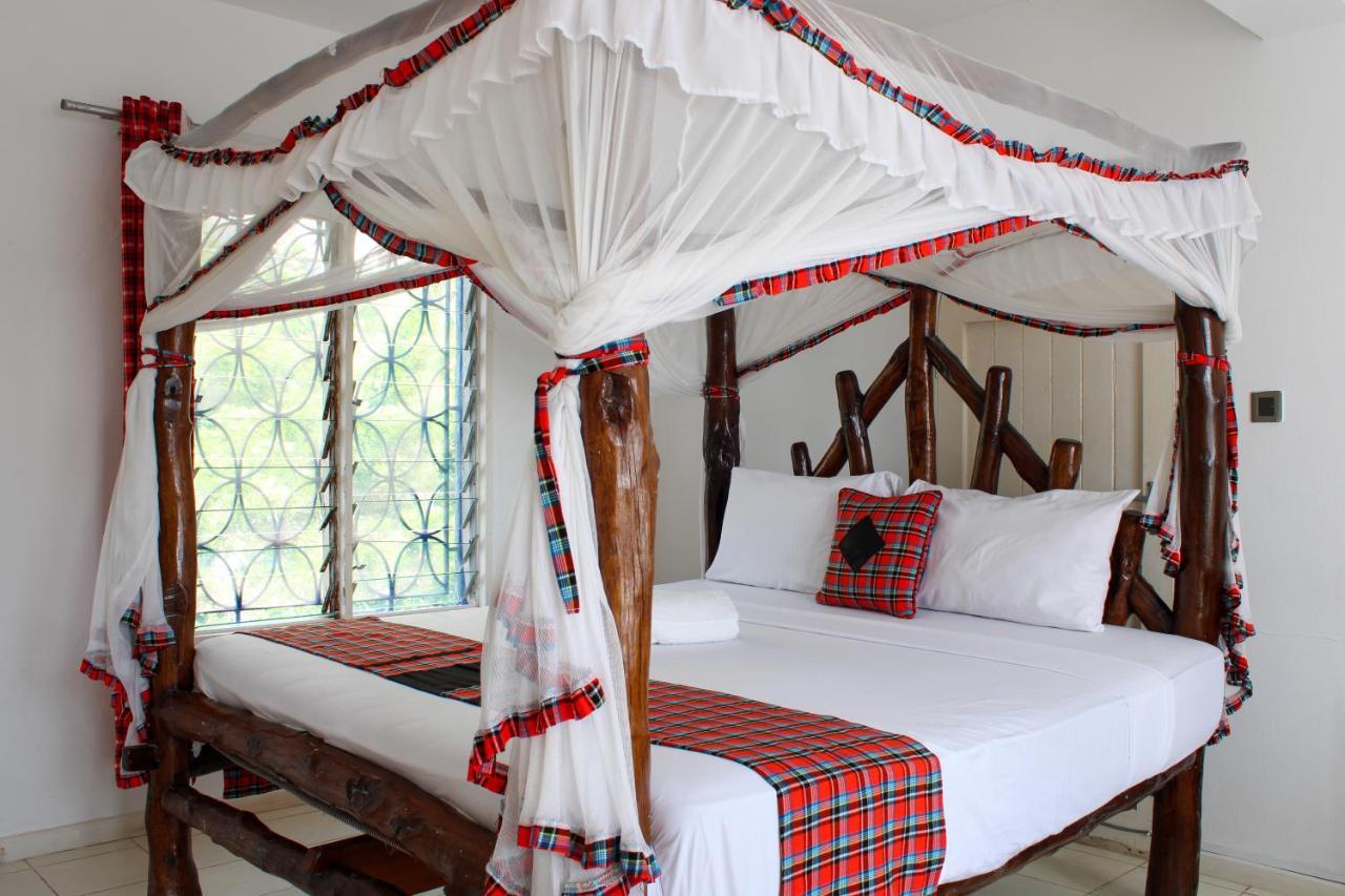 The Beach House By Maasai Hotel Mombasa Bagian luar foto