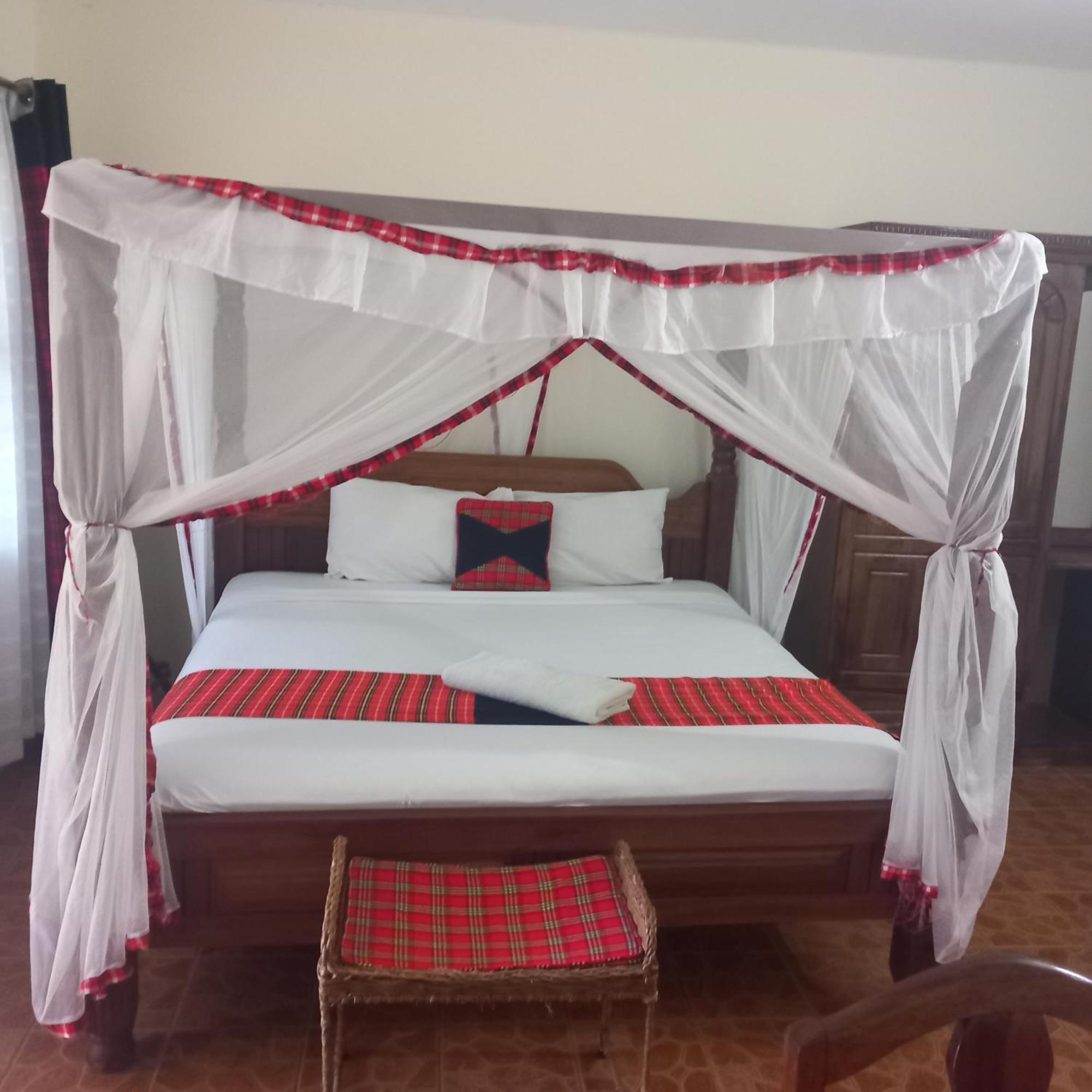 The Beach House By Maasai Hotel Mombasa Bagian luar foto